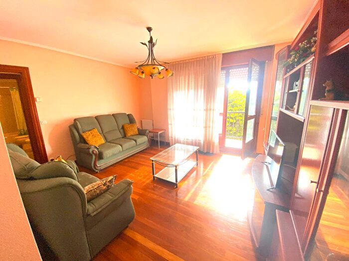 Casas en venta y pisos alquiler - 2