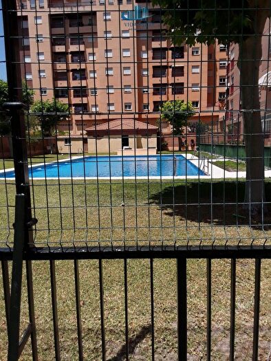 Piso en venta en Renfe Bulevar ª y ª Fase, Jaén Capital de 4 habitaciones