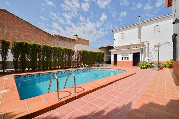 Casas en venta y pisos alquiler - 1