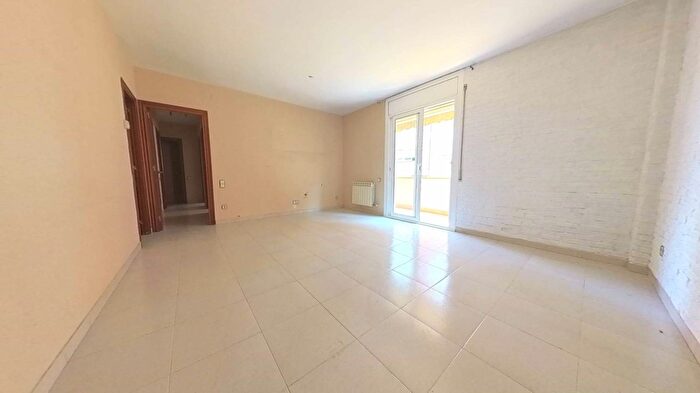 Piso en venta en Cataluña, Barcelona de 3 habitaciones