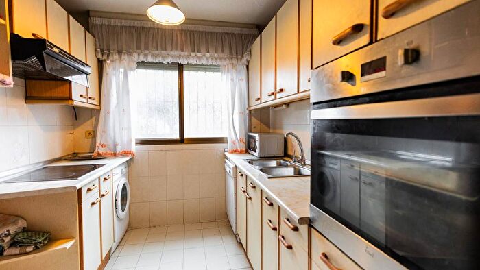 Casas en venta y pisos alquiler - 2