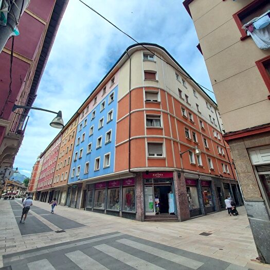 Piso en venta en Durango, Bizkaia de 3 habitaciones