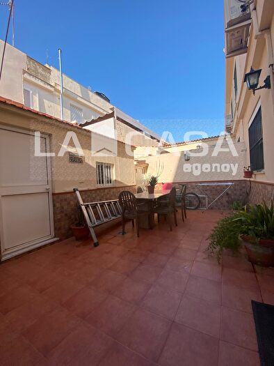Casas en venta y pisos alquiler - 3