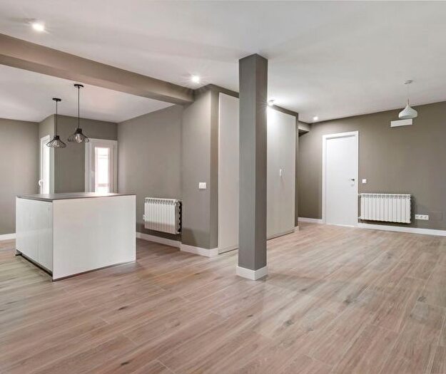 Casas en venta y pisos alquiler - 1