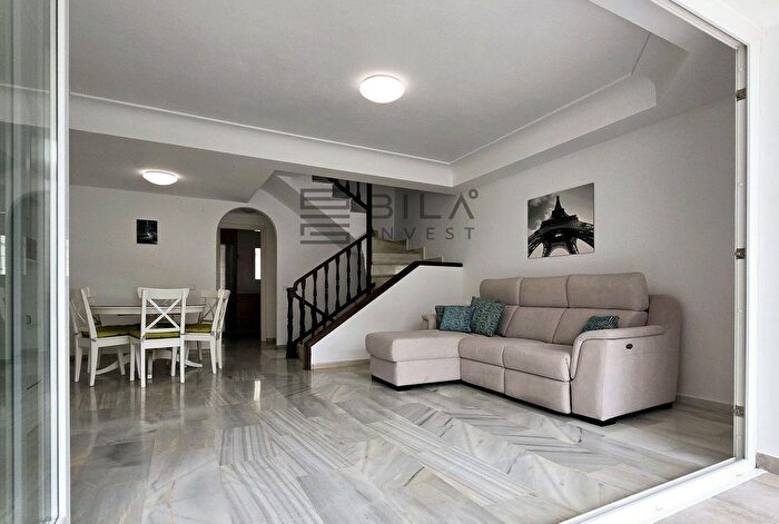 Casas en venta y pisos alquiler - 3