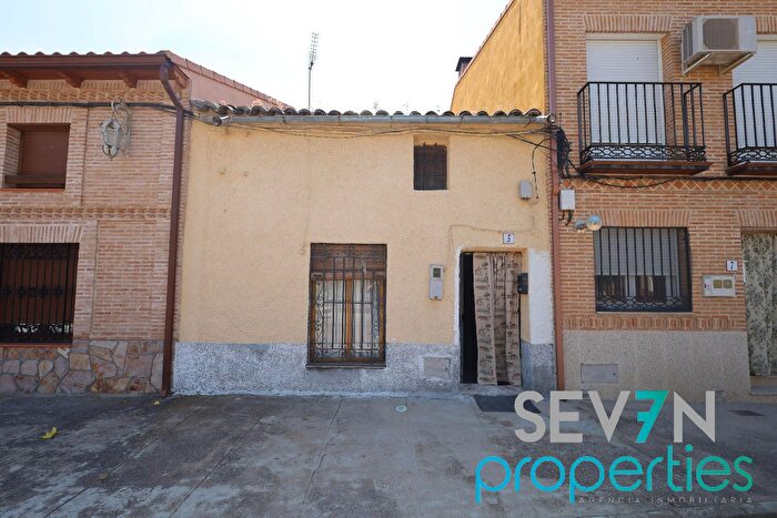 Casa en venta en Quismondo, Toledo de 2 habitaciones