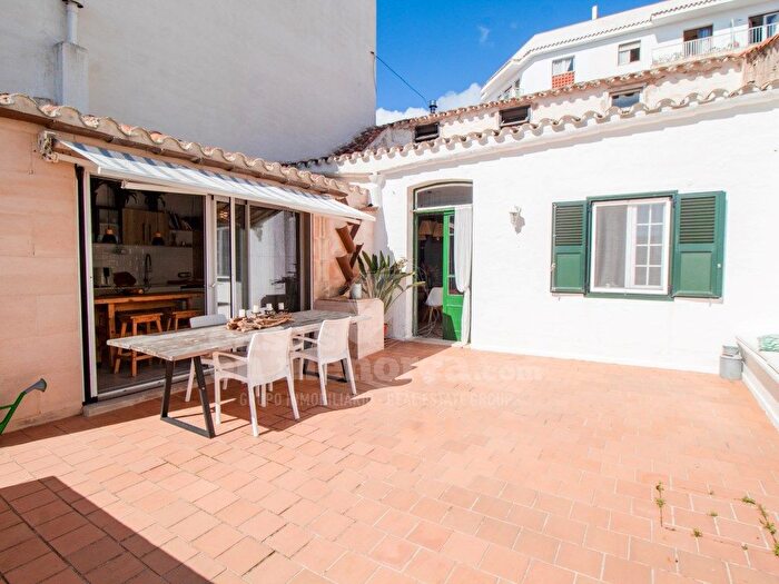 Casas en venta y pisos alquiler - 2