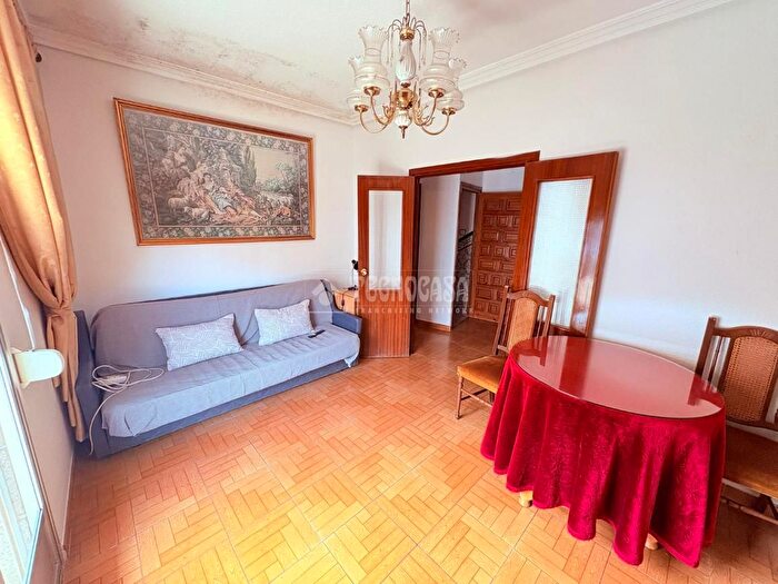 Casas en venta y pisos alquiler - 2