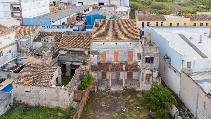 Casas en venta y pisos alquiler - 2