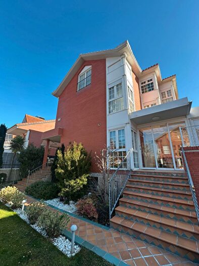 Casas en venta y pisos alquiler - 2