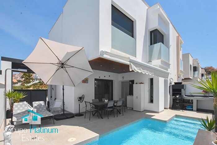 Casa en venta en San Juan de los Terreros, Pulpí de 3 habitaciones
