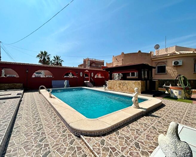 Casas en venta y pisos alquiler - 1
