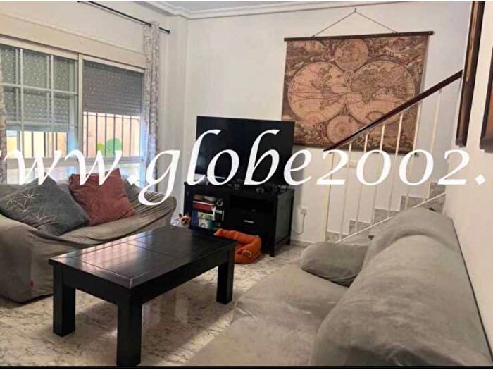 Casas en venta y pisos alquiler - 1