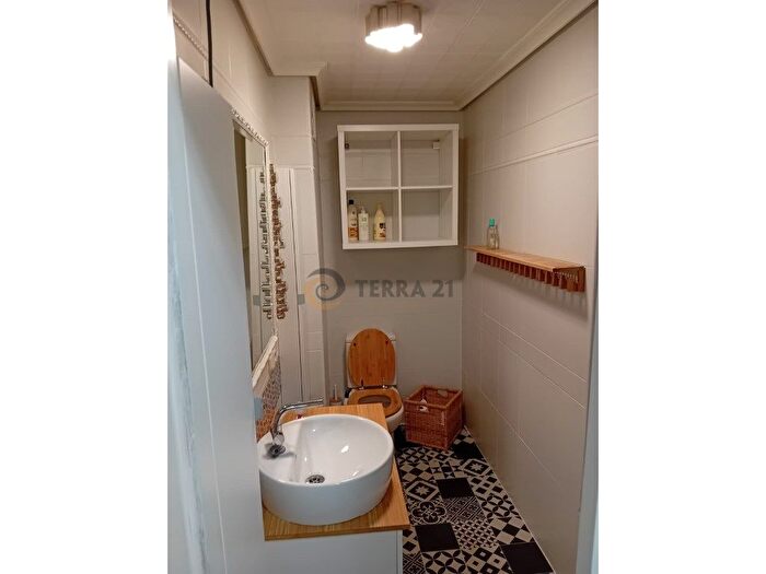 Casas en venta y pisos alquiler - 3