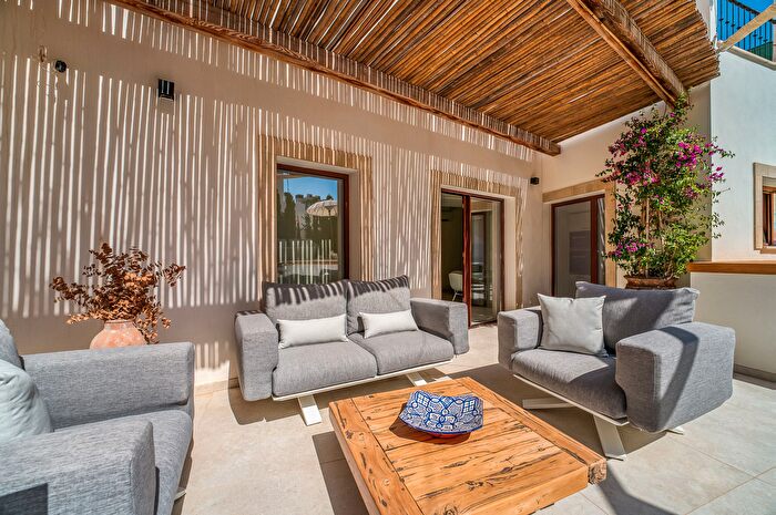 Casas en venta y pisos alquiler - 3