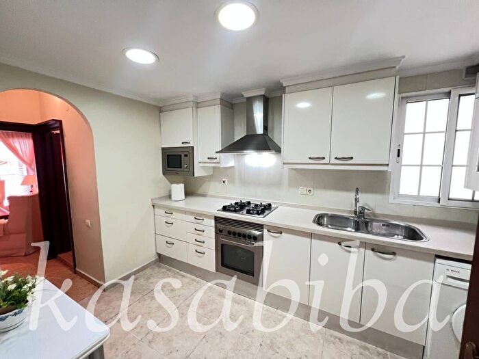 Casas en venta y pisos alquiler - 2