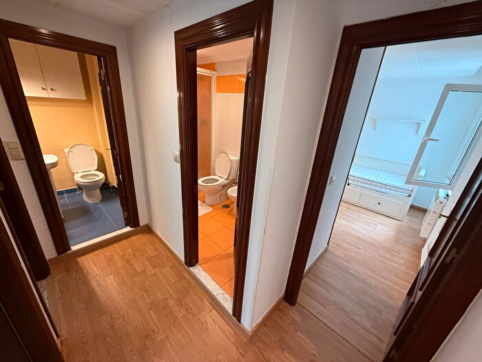 Casas en venta y pisos alquiler - 2