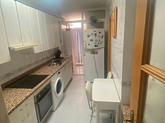 Casas en venta y pisos alquiler - 2