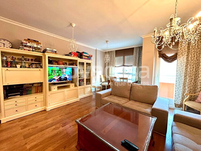 Casas en venta y pisos alquiler - 3