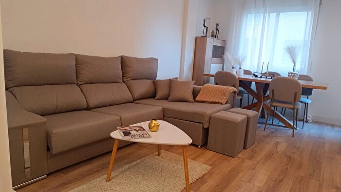 Casas en venta y pisos alquiler - 1