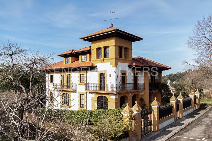 Casas en venta y pisos alquiler - 1