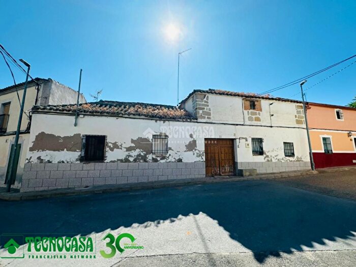 Casas en venta y pisos alquiler - 1
