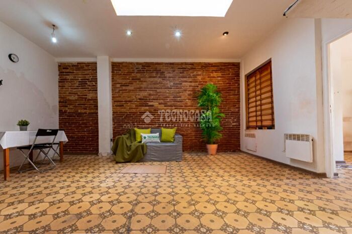 Casas en venta y pisos alquiler - 1