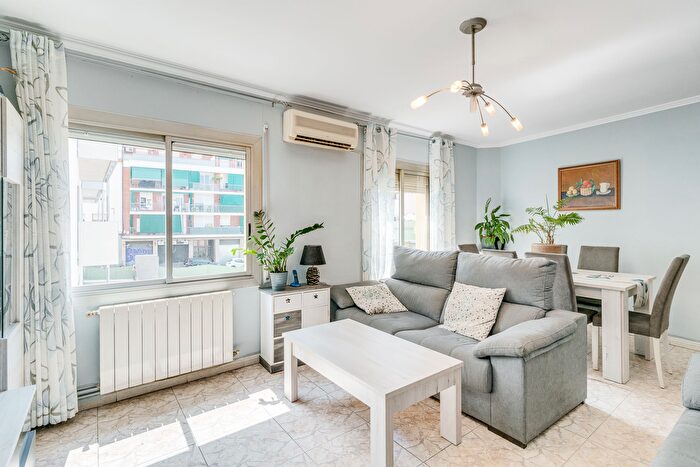 Piso en venta en Horta Guinardó, El Carmel de 2 habitaciones