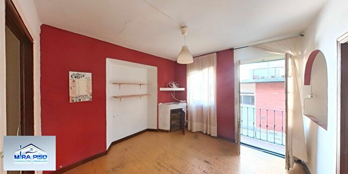 Casas en venta y pisos alquiler - 1
