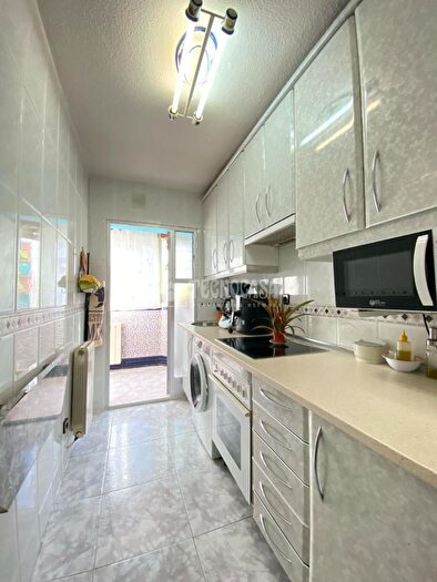 Casas en venta y pisos alquiler - 2