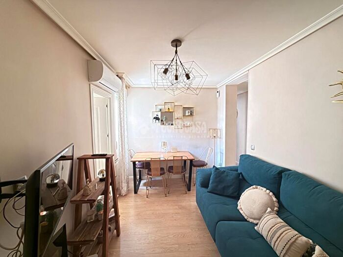 Casas en venta y pisos alquiler - 1
