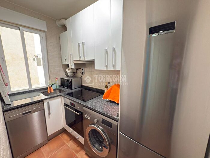 Casas en venta y pisos alquiler - 2