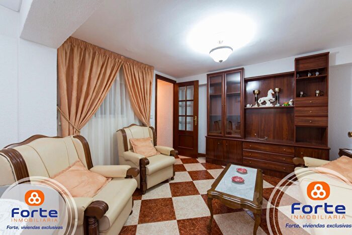 Casas en venta y pisos alquiler - 1
