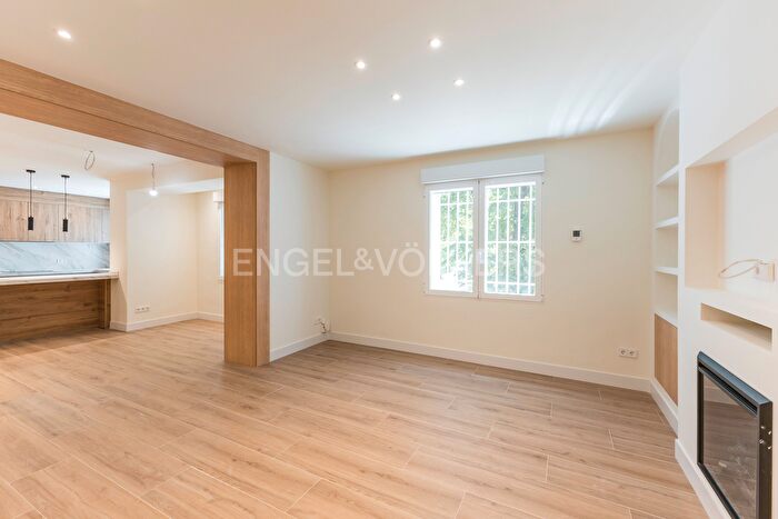 Casas en venta y pisos alquiler - 2