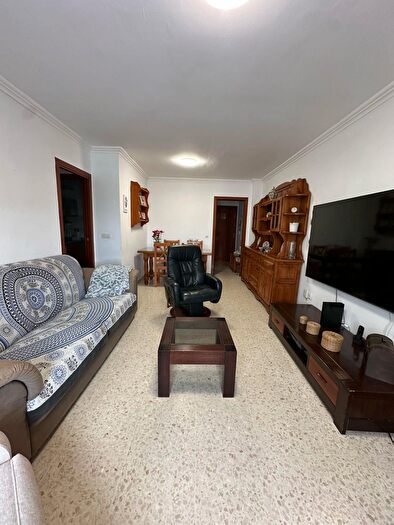 Piso en venta en La Atunara Periáñez, La Línea de la Concepción de 3 habitaciones
