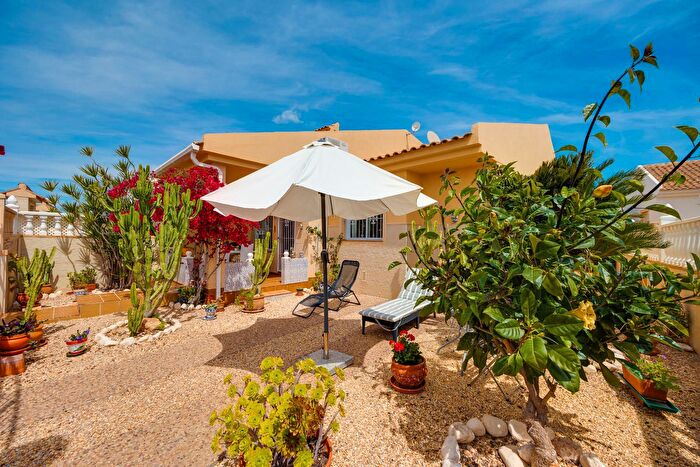 Casa en venta en Nueva Torrevieja Aguas Nuevas, Aguas Nuevas de 3 habitaciones