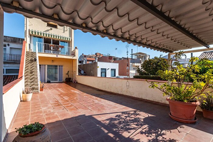 Casa en venta en Centre Sant Oleguer, Covadonga de 4 habitaciones