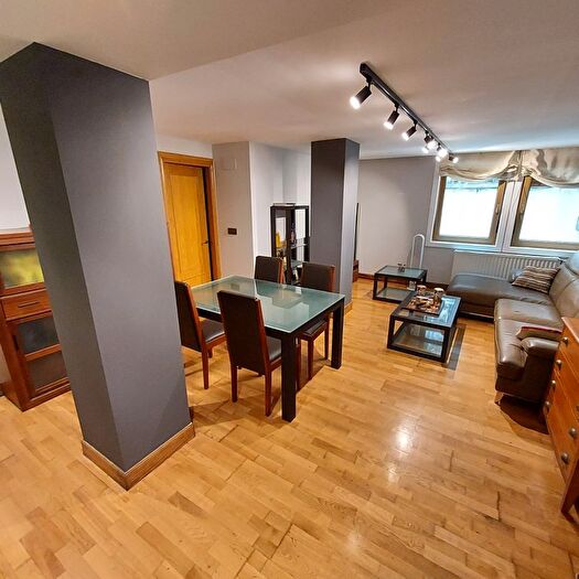 Casas en venta y pisos alquiler - 1