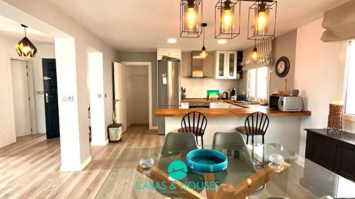 Casas en venta y pisos alquiler - 3