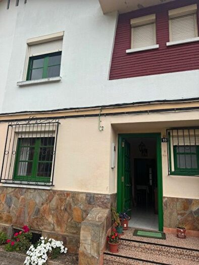 Casas en venta y pisos alquiler - 1