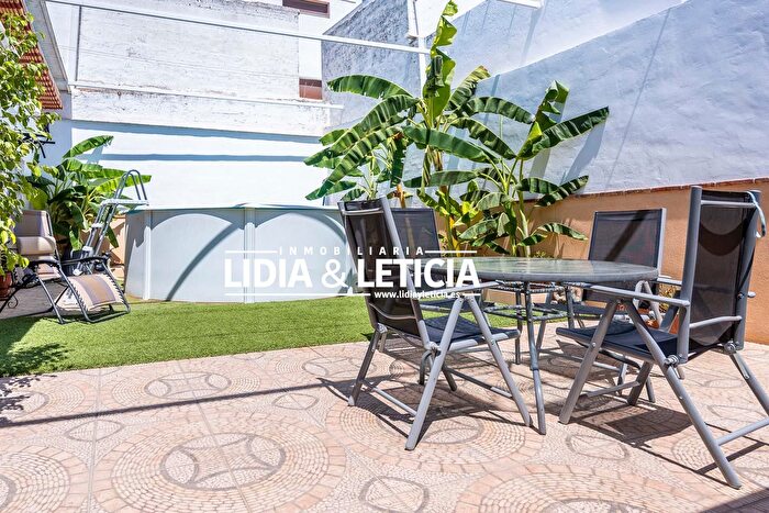 Casas en venta y pisos alquiler - 3