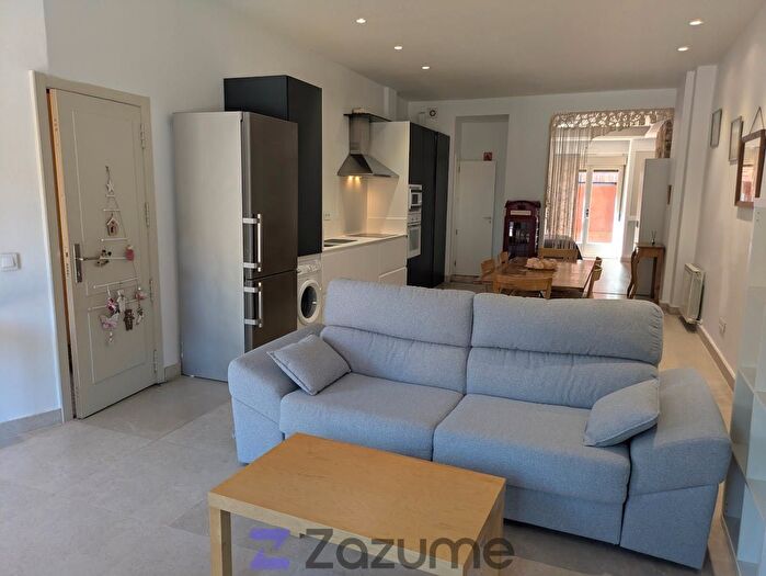 Casas en venta y pisos alquiler - 1