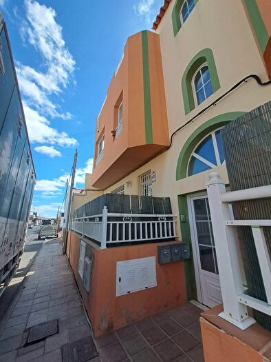 Casas en venta y pisos alquiler - 1