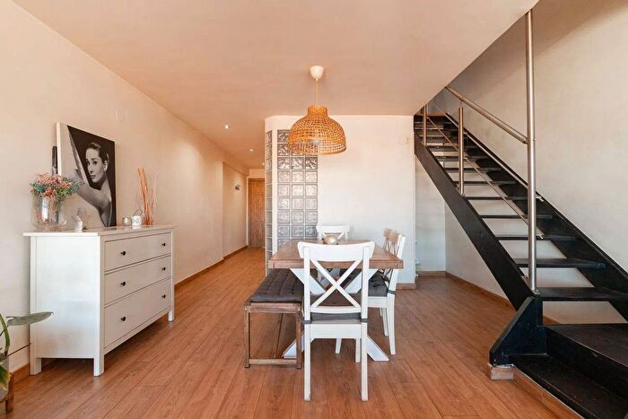 Casas en venta y pisos alquiler - 2
