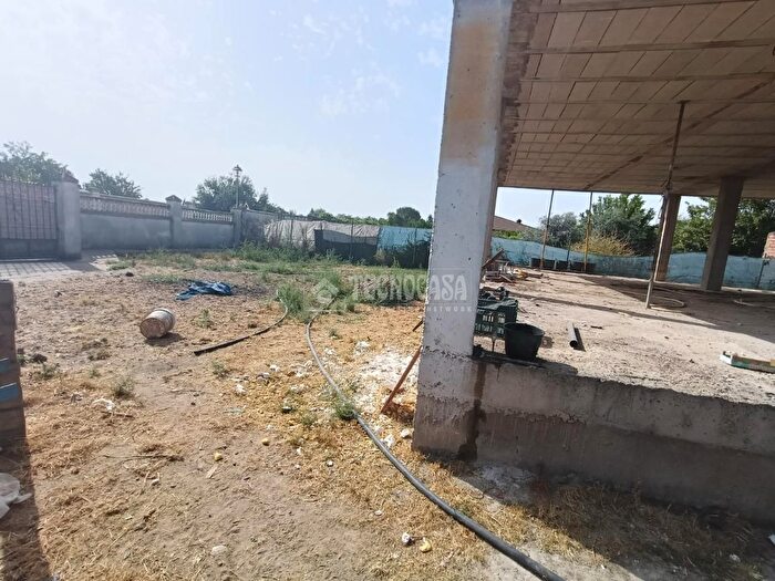 Casas en venta y pisos alquiler - 3