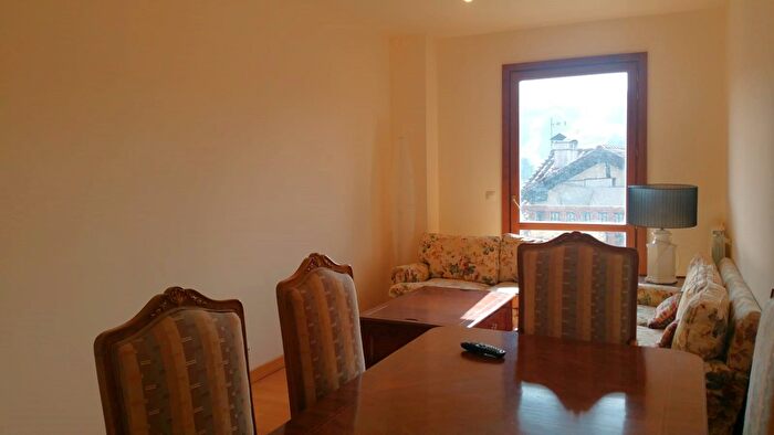 Casas en venta y pisos alquiler - 2