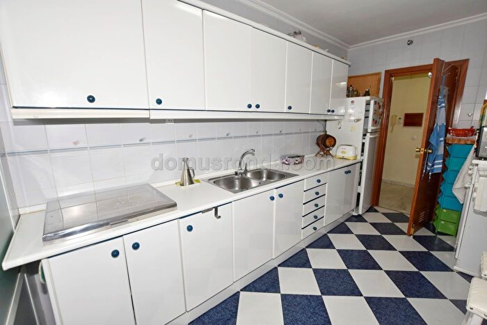 Casas en venta y pisos alquiler - 2