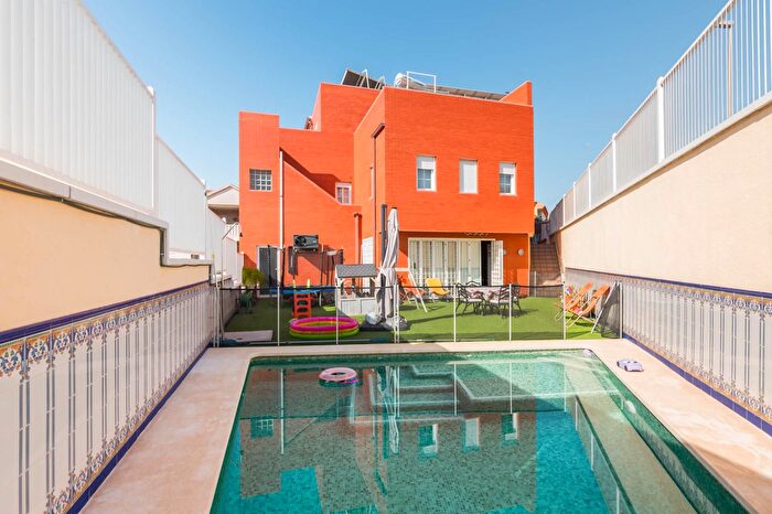Casas en venta y pisos alquiler - 1