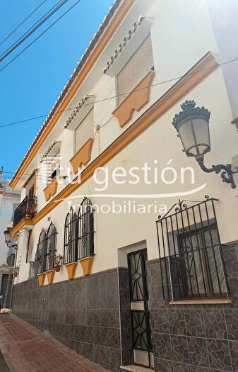 Casas en venta y pisos alquiler - 3