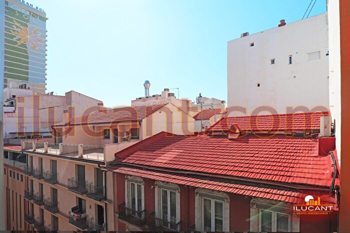 Casas en venta y pisos alquiler - 1